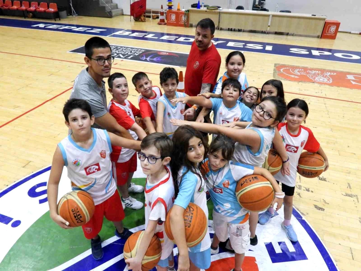 Kepez Belediyesi Basketbol Kulübü Altyapıdan Geleceğin Takımını Oluşturuyor